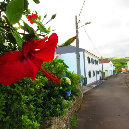Casa L&m - Refugio Com Horta Biologica Certificada * Lajes das Flores
