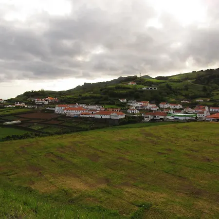 Casa L&m - Refugio Com Horta Biologica Certificada * Lajes das Flores